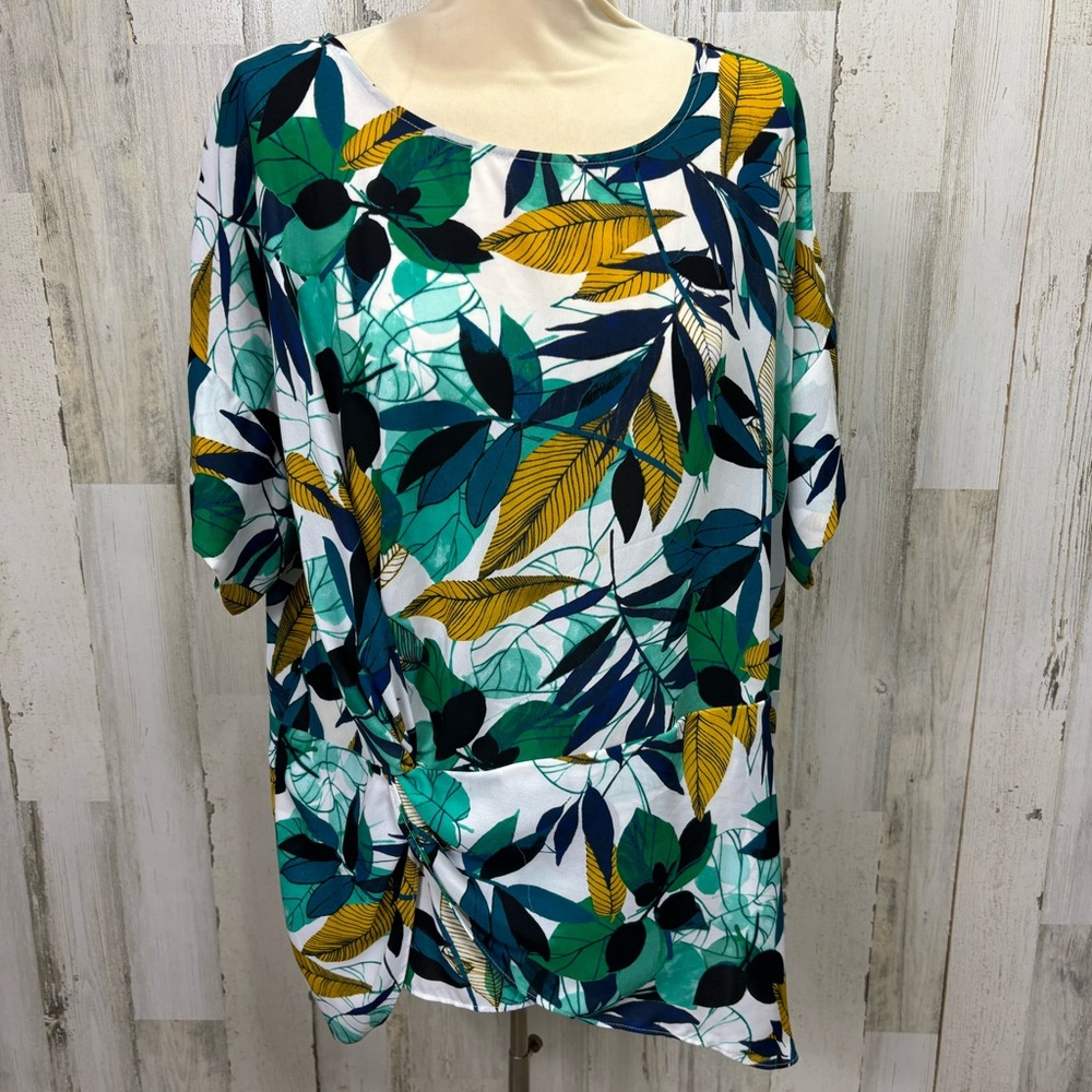 Worthington Gathered Front‎ Blouse